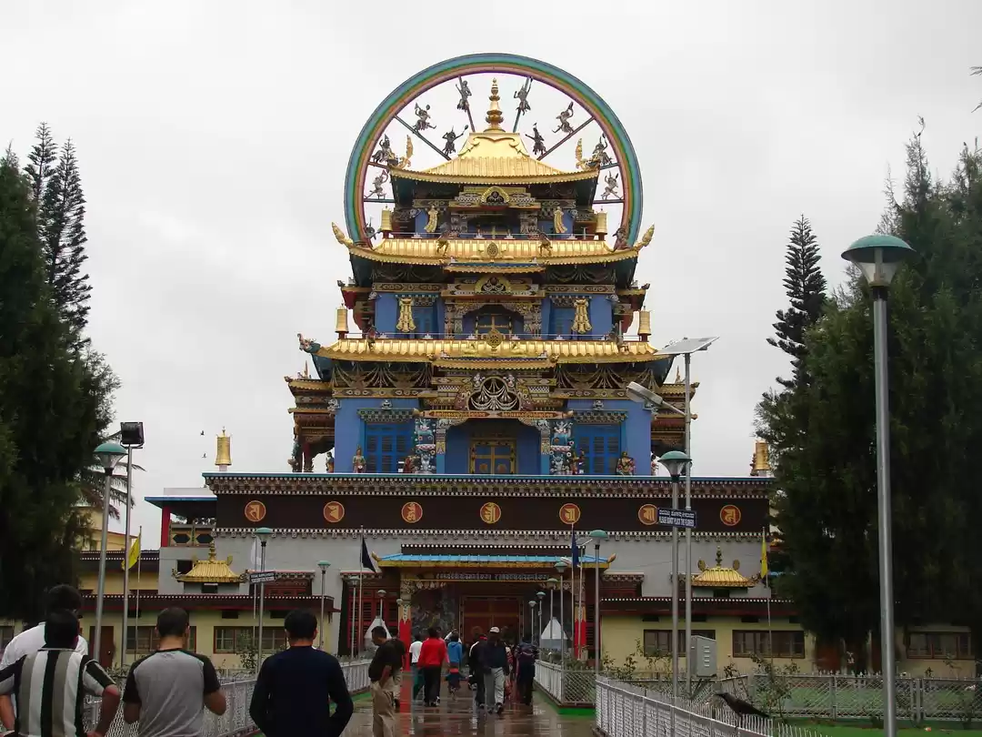 Namdroling Monastery (Golden Temple)
